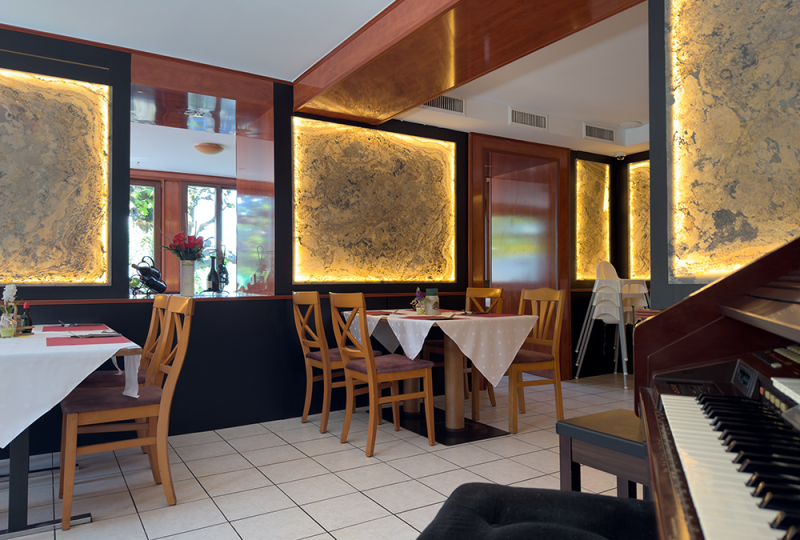 Schnitzelhaus-Tisis-Feldkirch_ Schnitzelhaus-Tisis-Feldkirch_